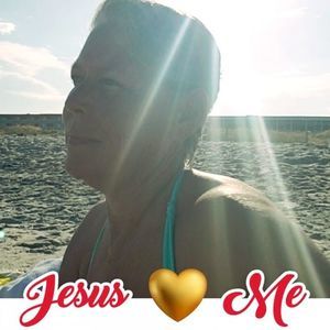 Meet your Posher, Shari-lynne